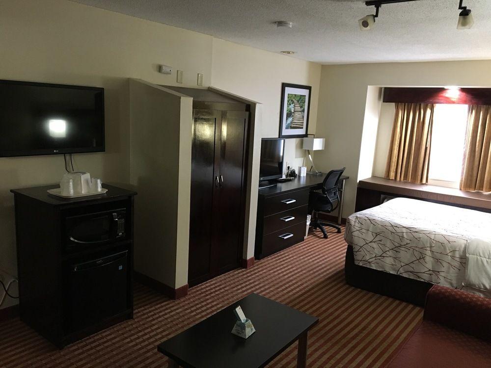Best Western Patriots Point Маунт Плезант Екстериор снимка