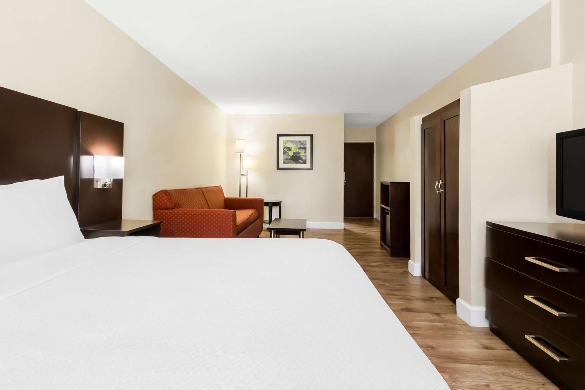Best Western Patriots Point Маунт Плезант Екстериор снимка